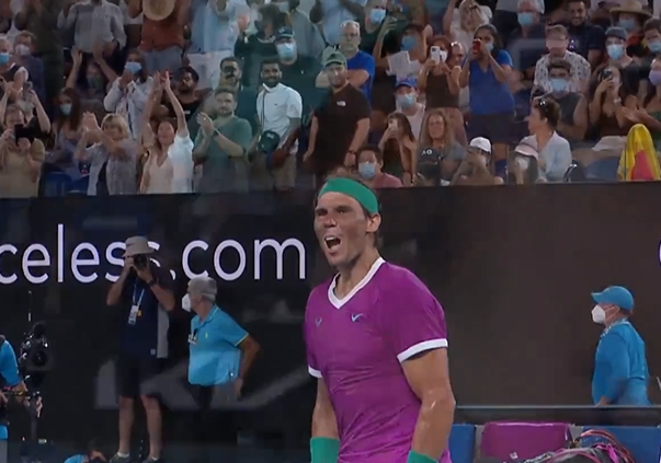  西西帕斯双误憾失赛点遭逆转