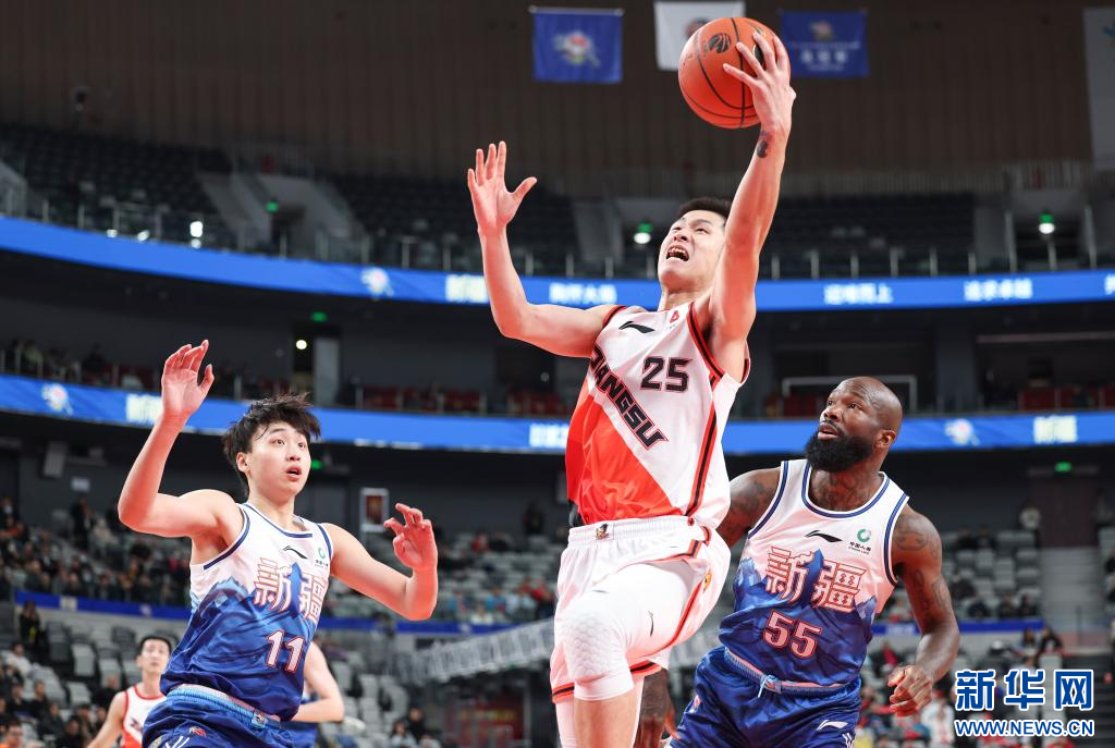  新疆伊力特内线制霸压倒江苏肯帝亚