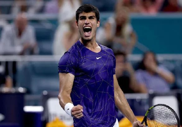 阿尔卡拉斯新生代崛起,迈阿密大师赛爆冷登顶