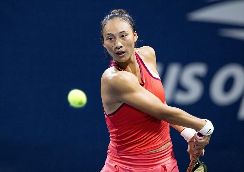 中国金花郑钦文突破,首进大满贯八强