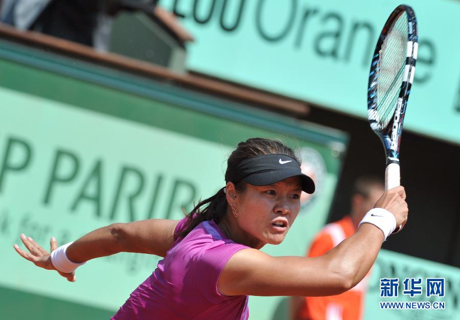  法网公开赛火热开赛，顶尖选手齐聚巴黎争锋  